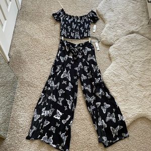 2 piece set black and white butterfly